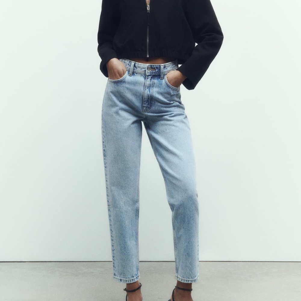 High waisted mom fit denim jeans